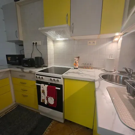 útulný V Nuslích Kousek Od Centra Prahy - Cozy Modern Near Center *