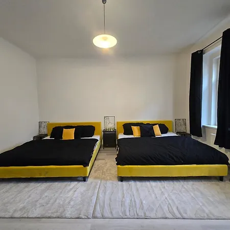 útulný V Nuslích Kousek Od Centra Prahy - Cozy Modern Near Center