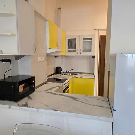 útulný V Nuslích Kousek Od Centra Prahy - Cozy Modern Near Center Praha