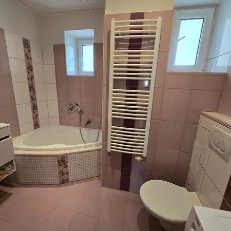 Appartamento útulný V Nuslích Kousek Od Centra Prahy - Cozy Modern Near Center Praga