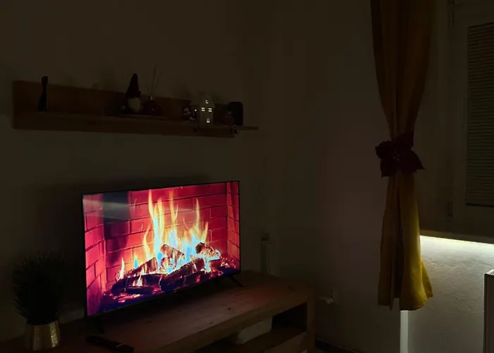 Utulny V Nuslich Kousek Od Centra Prahy - Cozy Modern Near Center דירה *
